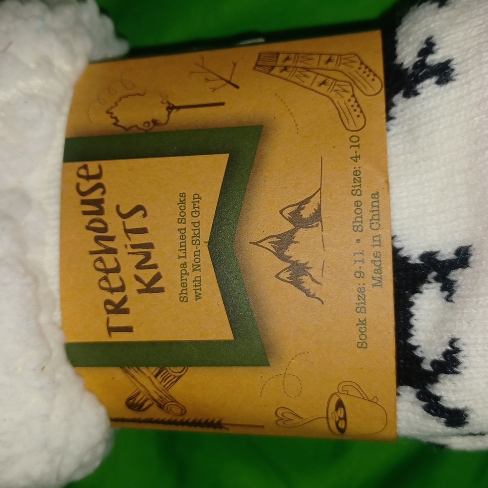 2/$15 Treehouse Knits socks non-slid grip